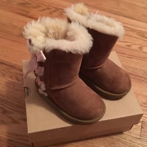 Tan Toddler Uggs Pink Bow